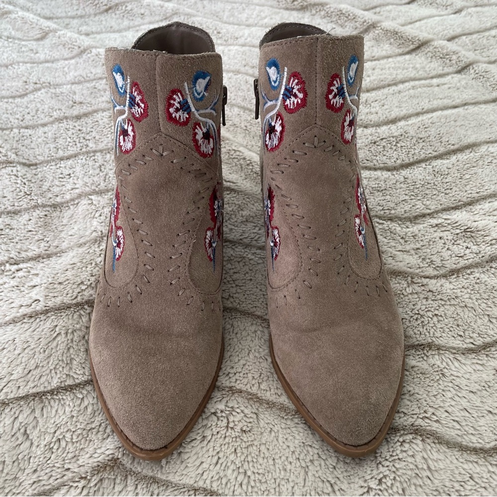Carlos by Carlos Santana Vivian Embroidered Western Booties - Picture 4 of 11